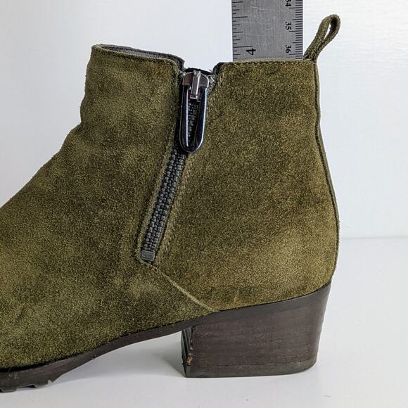 Aquatalia Fantina Suede Ankle Boots 7 Olive Green Minimalist Quiet Luxury Chic - Picture 12 of 14